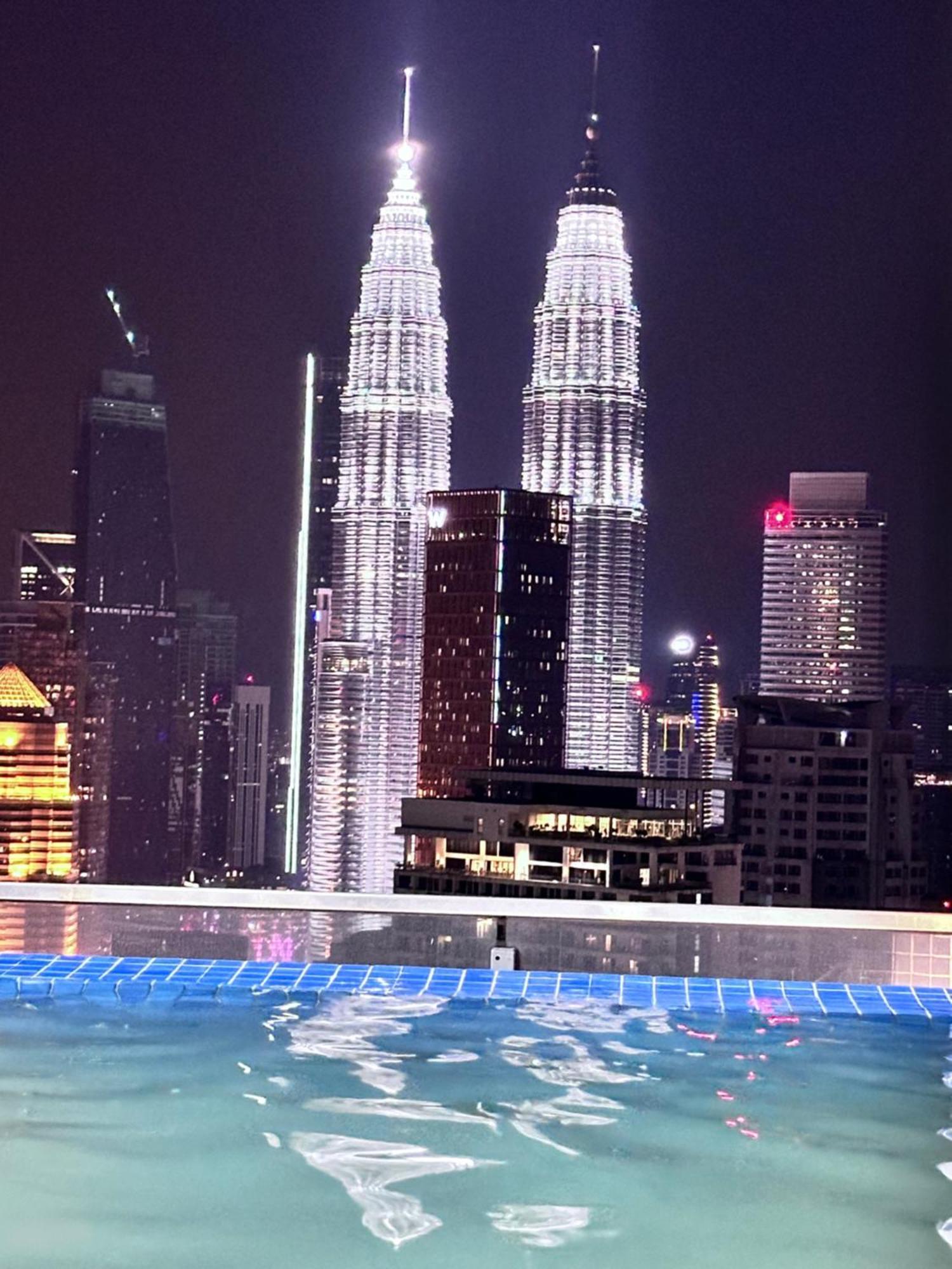 Appartamento The Luxe Infinitum Klcc By Sahara Kuala Lumpur Esterno foto